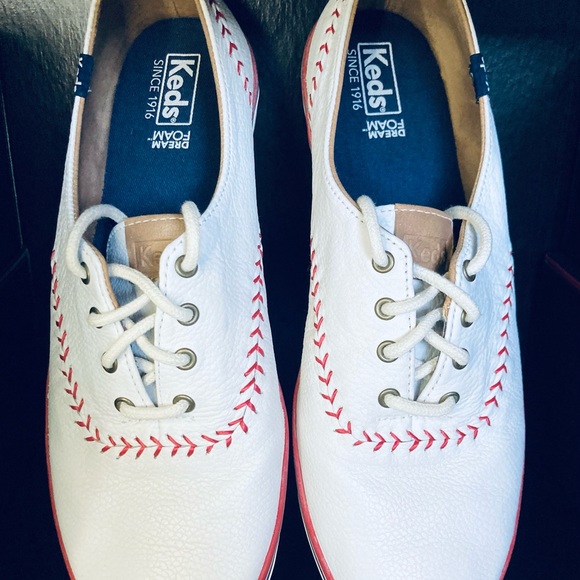 Keds Champion Pennant Baseball Sneaker White Leather Women's Size 9 - Picture 2 of 7